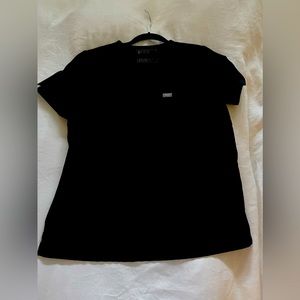 FIGS CATARINA ONE POCKET SCRUB TOP